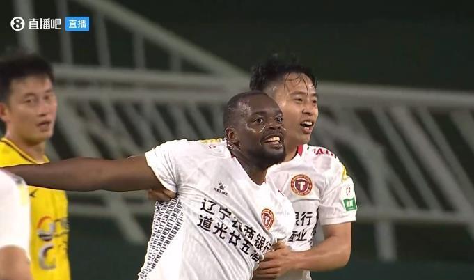 毫无争议！辽宁铁人外援姆本扎帽子戏法，满分当选中甲第9轮MVP