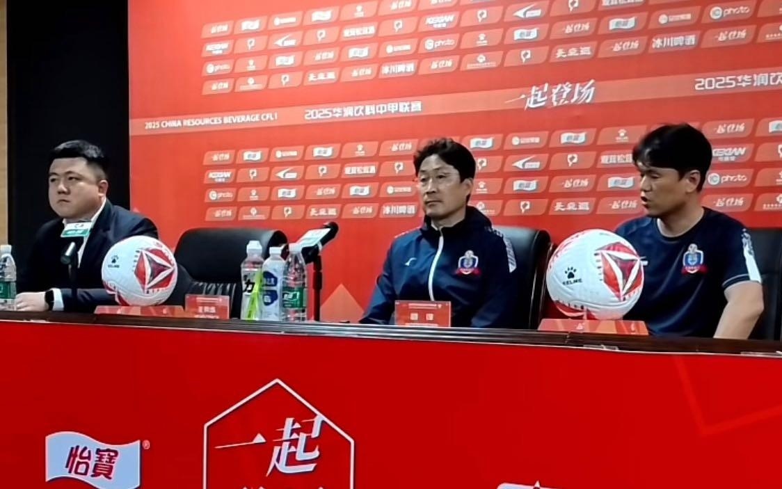 延边主帅谈球队表现，球员在场上表现不错，后防线稳固无失球亦值得称赞