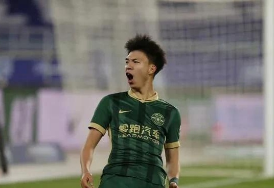 浙江队副总深度解读王钰栋留洋，目标直指欧洲，追寻顶尖联赛与豪门球队的步伐